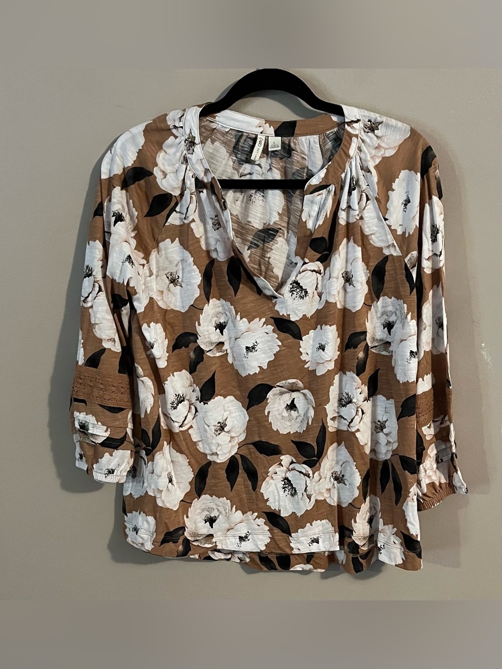 $6❤️Bundled Cato Shirt